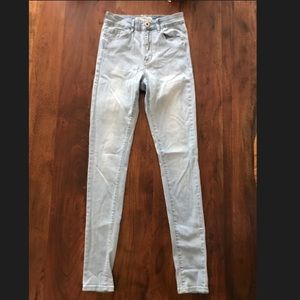 Bullhead Jeans - Bullhead Super High Rise Skinniest Light Blue Jean Bullhead Jeans - Bullhead Super High Rise Skinniest Light Blue Jean
